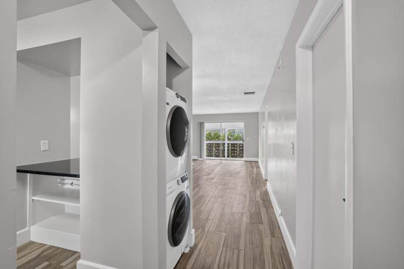2 bedroom Condominium at 801 Pine Drive #12, Colonial Gardens Condo, Pompano Beach — photo 2