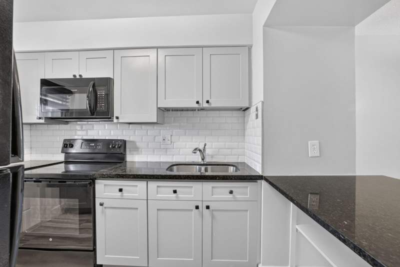 2 bedroom Condominium at 801 Pine Drive #12, Colonial Gardens Condo, Pompano Beach — photo 3