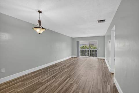801 Pine Drive #12, Pompano Beach FL - photo 9 of 36