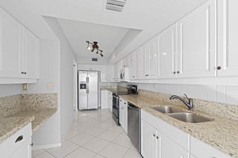 3600 S Ocean Boulevard #203, South Palm Beach FL - photo 10 of 27