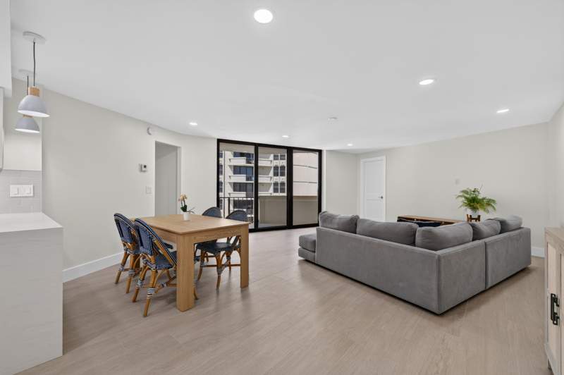 2 bedroom Condominium at 2800 N Ocean Drive #A5b, Phoenix Towers Condo No 1, Riviera Beach — photo 5