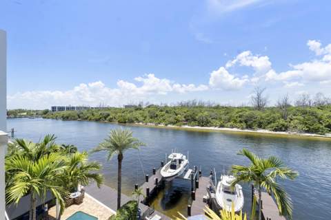 449 NE 19th Avenue, Deerfield Beach FL - photo 23 of 89
