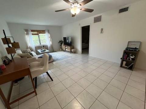 1950 N Andrews Avenue #210d, Wilton Manors FL - photo 14 of 29