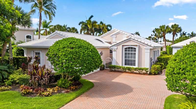 3 bedroom Single Family Residence at 3878 N Longview Drive, Longshore At Jonathans Landing, Jupiter — photo 1