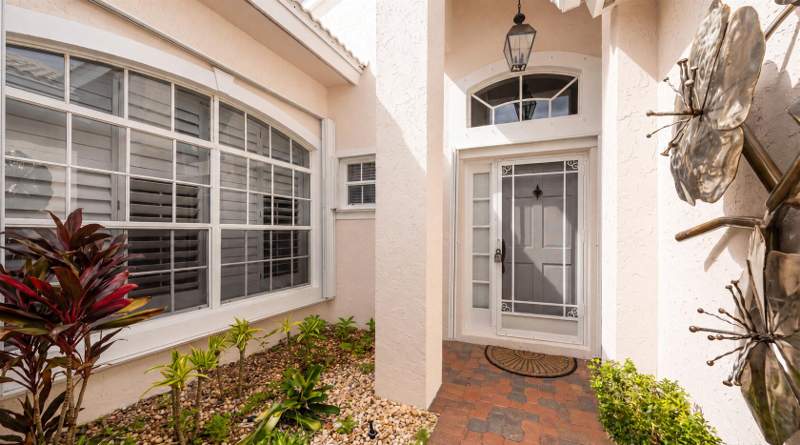 3 bedroom Single Family Residence at 3878 N Longview Drive, Longshore At Jonathans Landing, Jupiter — photo 3