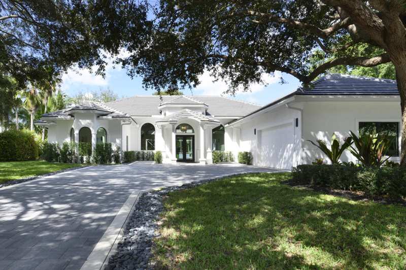 4 bedroom Single Family Residence at 2557 Seminole Circle, Bear Lakes Estates North, West Palm Beach — photo 1