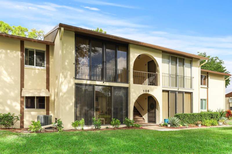 2 bedroom Condominium at 106 Lake Pine Circle #C-1, Pine Ridge South I Condo, Greenacres — photo 2