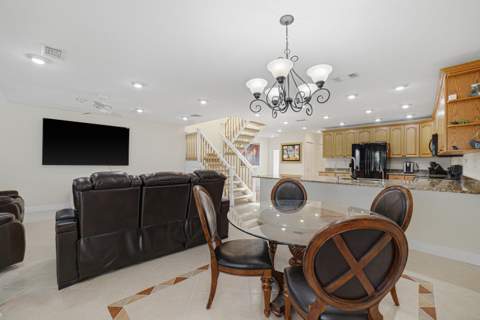 6024 Glendale Drive, Boca Raton FL - photo 12 of 36