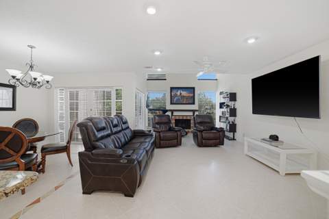 6024 Glendale Drive, Boca Raton FL - photo 13 of 36