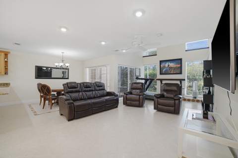 6024 Glendale Drive, Boca Raton FL - photo 14 of 36