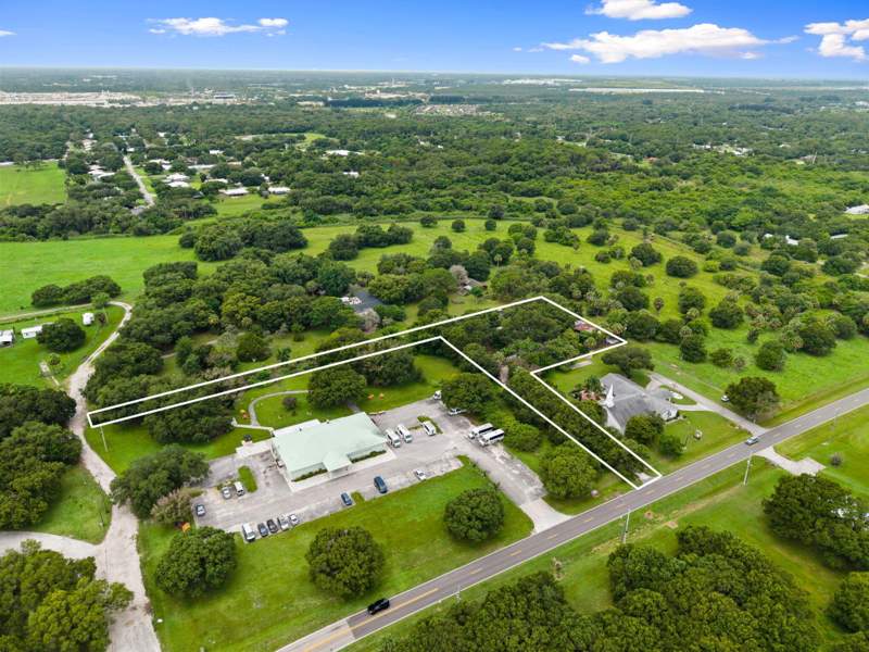3 bedroom Single Family Residence at 3603 Kirby Loop Road, Metes And Bounds, Fort Pierce — photo 4
