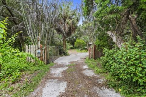 3603 Kirby Loop Road, Fort Pierce FL - photo 6 of 61