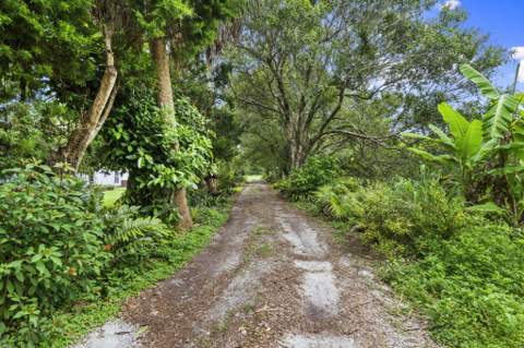 3603 Kirby Loop Road, Fort Pierce FL - photo 7 of 61