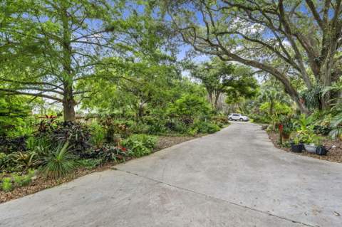 3603 Kirby Loop Road, Fort Pierce FL - photo 8 of 61