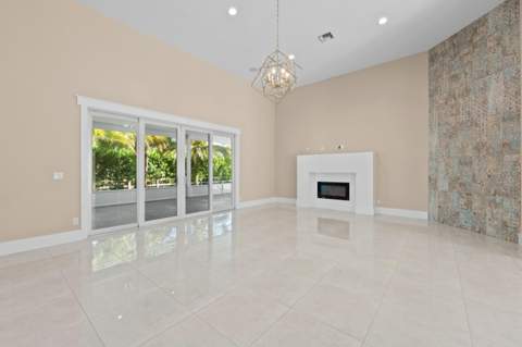 15503 Temple Boulevard, Loxahatchee FL - photo 10 of 67
