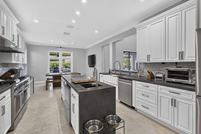 6 bedroom Single Family Residence at 17394 Orange Boulevard, Acreage, The Acreage — photo 5