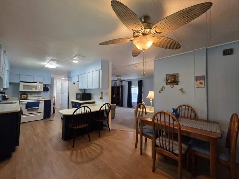 2 bedroom Manufactured Home at 37 Los Lagos Road, Spanish Lakes Riverfront, Port St. Lucie — photo 4