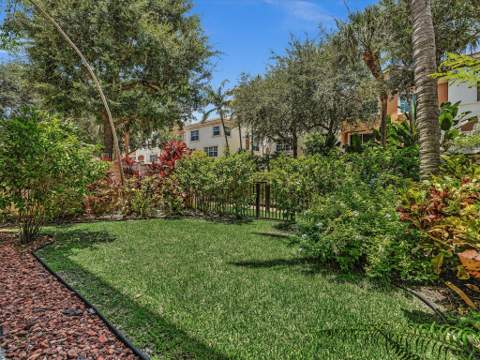 5575 NE Trieste Way, Boca Raton FL - photo 14 of 42