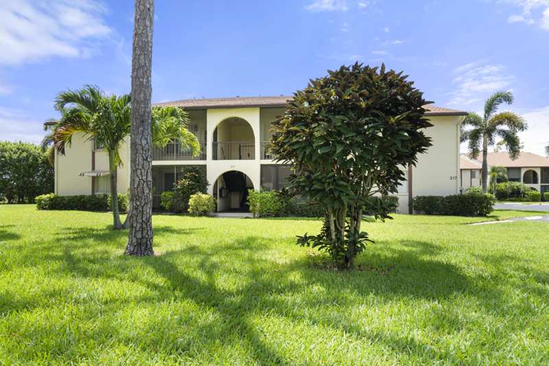 2 bedroom Condominium at 317 Knotty Pine Circle #D-2, Pine Ridge South, Greenacres — photo 1