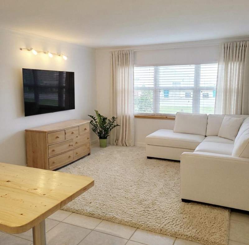2 bedroom Condominium at 205 NE 3rd Street #104, Millicent Condo Lts 4,5 And 6 Blk 3 Twn Of Boy, Boynton Beach — photo 2