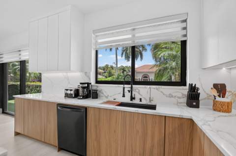 21312 Greenwood Court, Boca Raton FL - photo 7 of 63