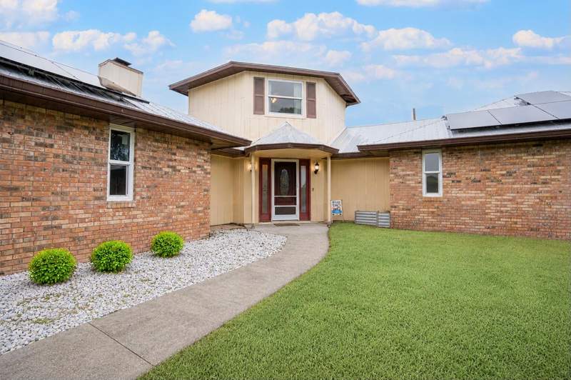 3 bedroom Single Family Residence at 1091 SE Spinnaker Avenue, Port St Lucie Section 10, Port St. Lucie — photo 3