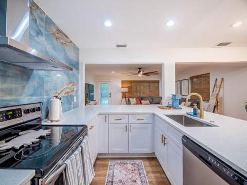 418 N Palmway, Lake Worth Beach FL - photo 16 of 34