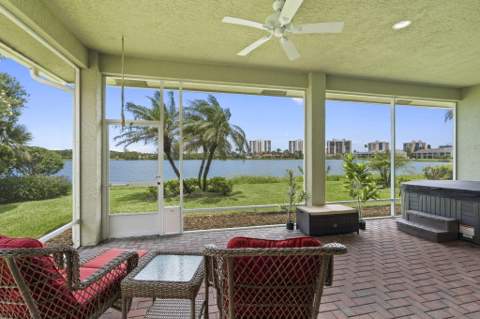 3320 Caracal Drive, Fort Pierce FL - photo 7 of 31