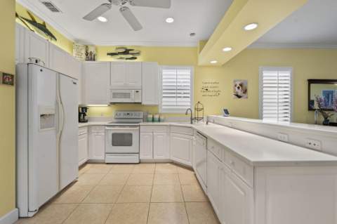 3320 Caracal Drive, Fort Pierce FL - photo 11 of 31
