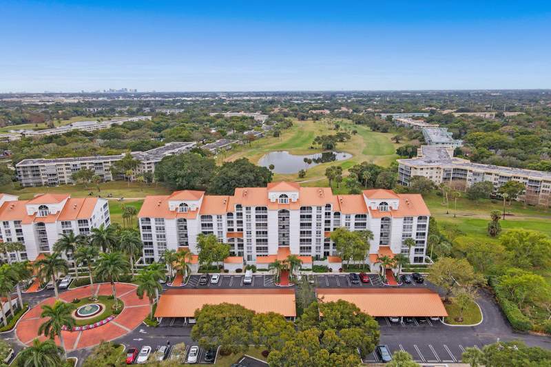 3 bedroom Condominium at 4112 W Palm Aire Drive #124a, Vizcaya Towers At Palm-Aire, Pompano Beach — photo 2