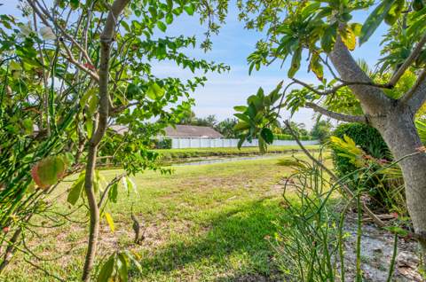8932 Warwick Drive #419, Boca Raton FL - photo 24 of 32