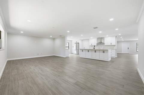 1124 Club Drive, Fort Pierce FL - photo 12 of 52
