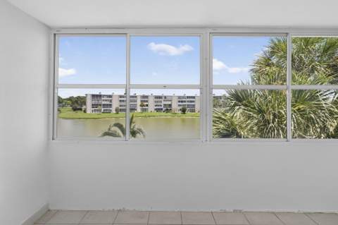 307 Wellington C, West Palm Beach FL - photo 17 of 40