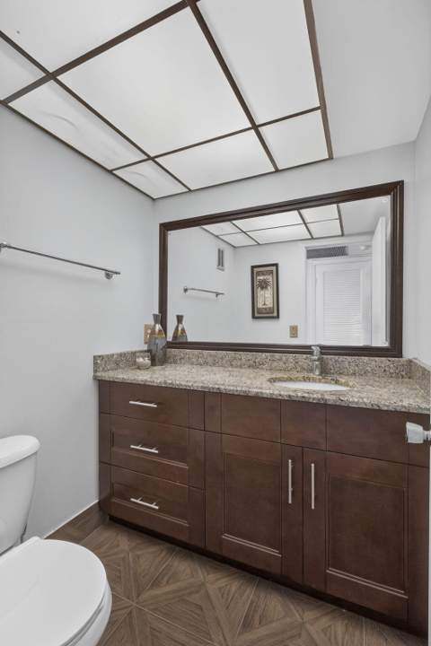 307 Wellington C, West Palm Beach FL - photo 10 of 40