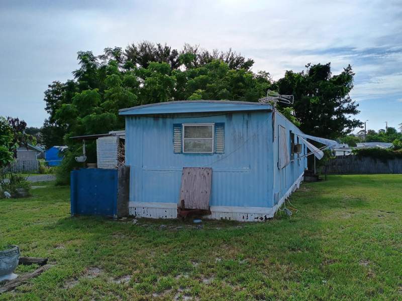 2 bedroom Mobile Home at 1512 NE Dove Avenue, NORTHWOOD SUBDIVISION, Stuart — photo 5