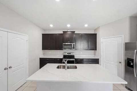 5102 Joyous Place, Fort Pierce FL - photo 9 of 54