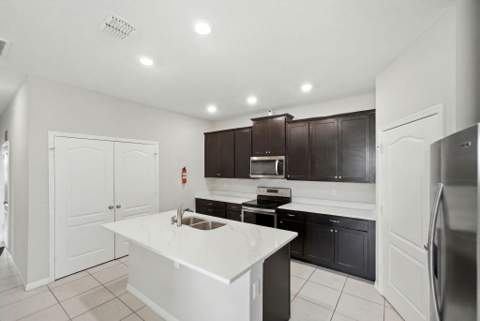 5102 Joyous Place, Fort Pierce FL - photo 10 of 54
