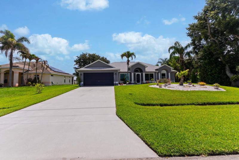 3 bedroom Single Family Residence at 4025 SW Kadlic Street, Port St Lucie Section 21, Port St. Lucie — photo 4