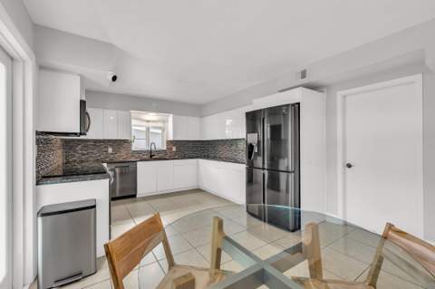 2812 NE 27th Street, Lighthouse Point FL - photo 19 of 43