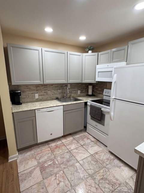 68 Brighton B, Boca Raton FL - photo 13 of 14
