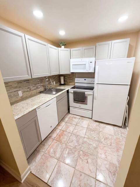 68 Brighton B, Boca Raton FL - photo 12 of 14
