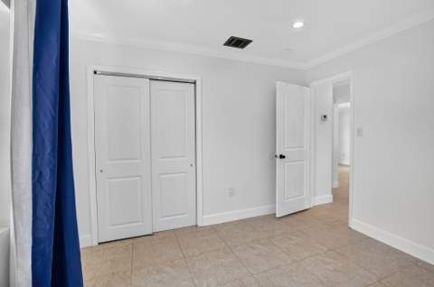 2427 Harding Street, Hollywood FL - photo 24 of 38