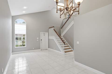 18241 NW 8th Street, Pembroke Pines FL - photo 6 of 55