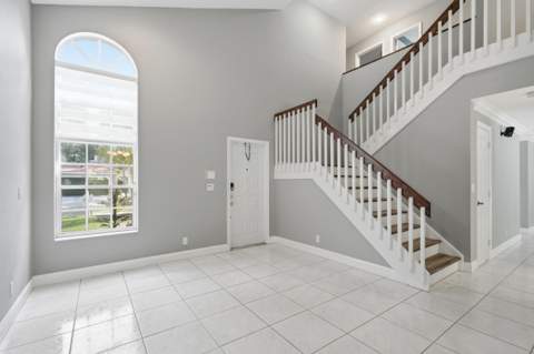 18241 NW 8th Street, Pembroke Pines FL - photo 7 of 55