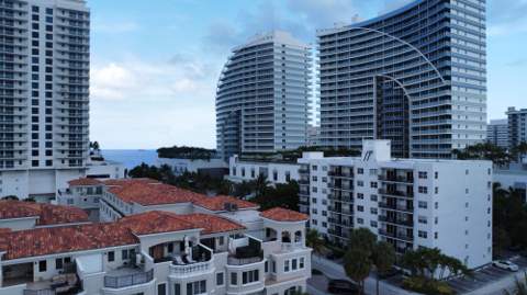 3000 Riomar Street #210, Fort Lauderdale FL - photo 7 of 16