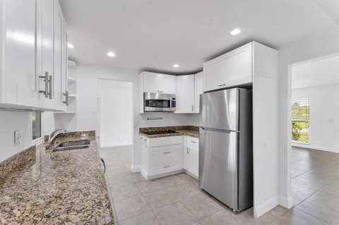 6396 Whispering Wind Way, Delray Beach FL - photo 14 of 33