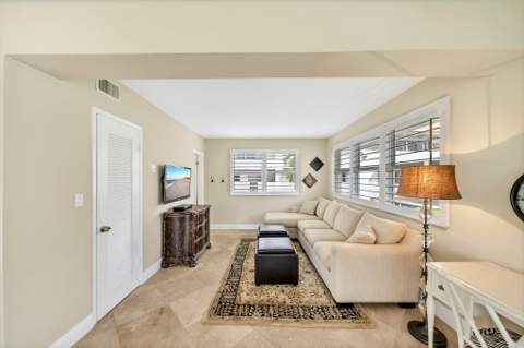 1221 Hillsboro Mile #42b, Hillsboro Beach FL - photo 7 of 45
