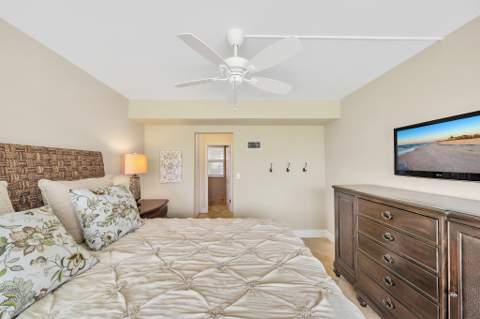 1221 Hillsboro Mile #42b, Hillsboro Beach FL - photo 14 of 45