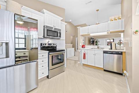 7681 Lexington Club Boulevard #D, Delray Beach FL - photo 9 of 43