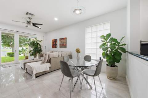 732 Belle Grove Lane, West Palm Beach FL - photo 15 of 48
